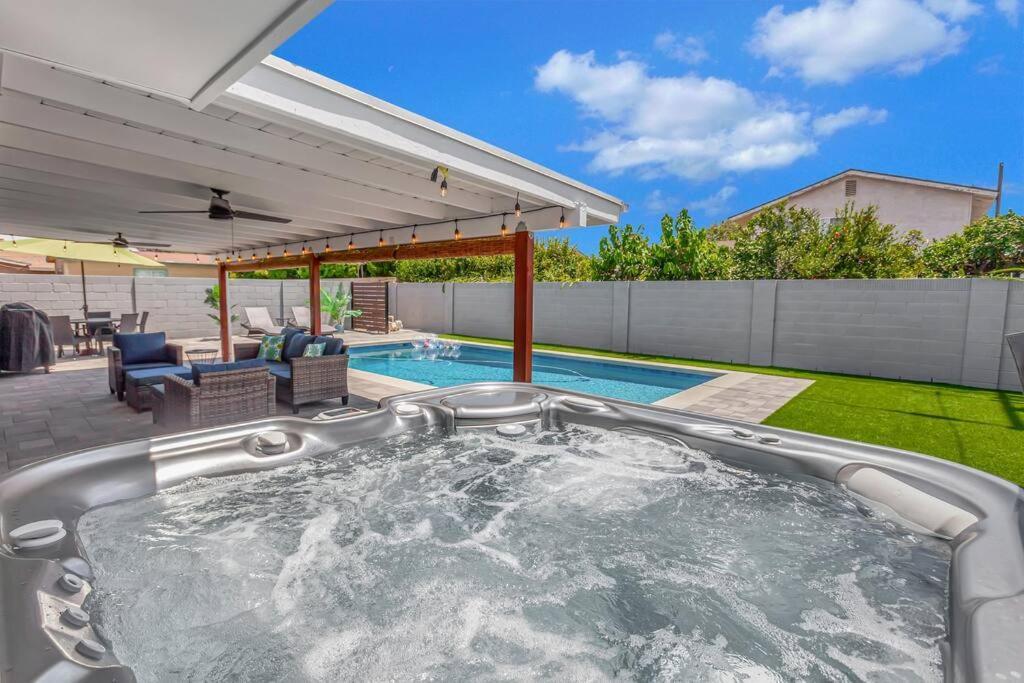 Huntington Beach, Ac, Pool, Hot Tub, Detached Office, Close To Beach, Outside Entertaining Area Eksteriør bilde